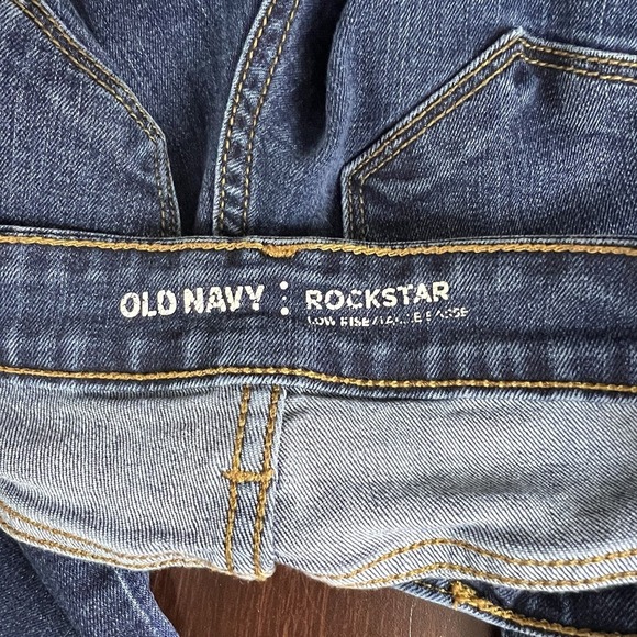 Old Navy Rockstar Low Rise Skinny Jeans Women's Size 2 Blue Med Wash 5-Pocket - Picture 4 of 6